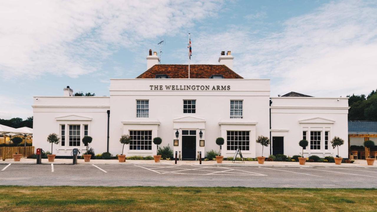 The Wellington Arms - Basingstoke-Reading Hotell Heckfield Eksteriør bilde